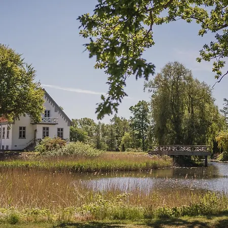 Sonnerupgaard & Konference 3*