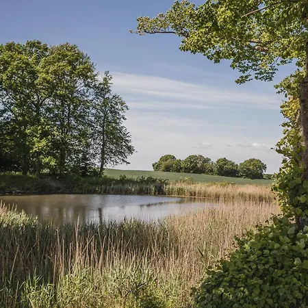 Sonnerupgaard & Konference 3*