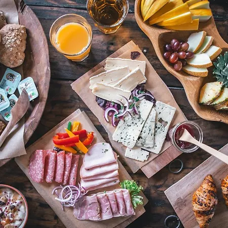 فندق Sonnerupgaard & Konference Kirke-Hvalsø