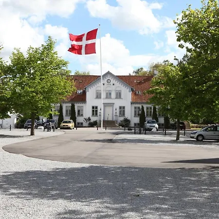 Sonnerupgaard & Konference 3*