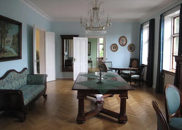 Sonnerupgaard & Konference 3*