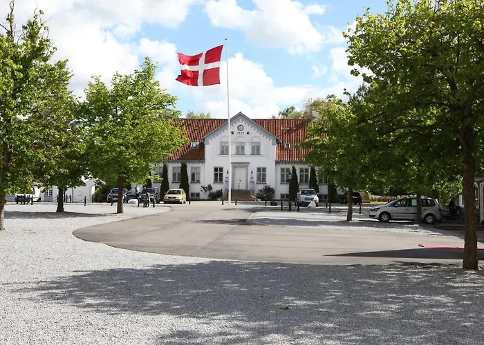 Sonnerupgaard & Konference 3*